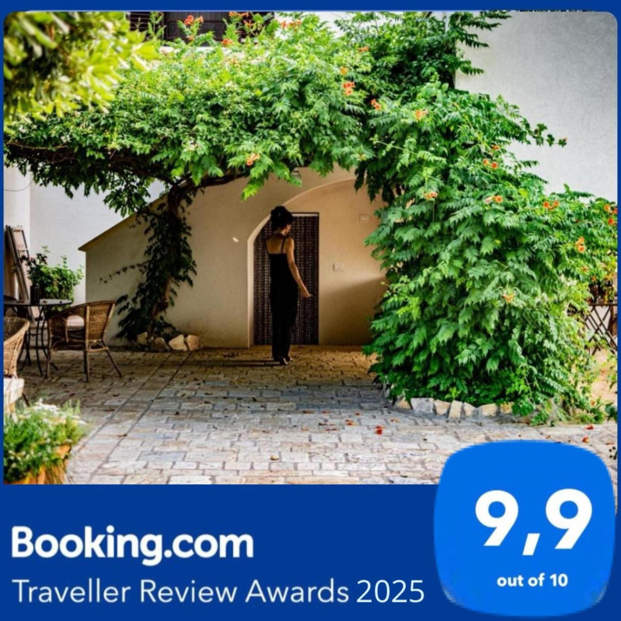Antica Casina B&B Di Charme Pulsano Exterior foto